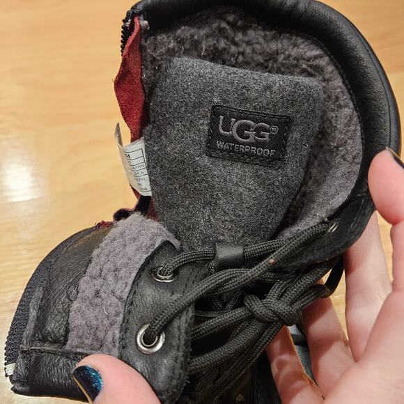 UGG Kesey Waterproof Leather Wool Combat Boots Womens 10 Black Utility Winter - Picture 16 of 16